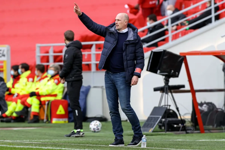 Philippe Clement loue l'un de ses joueurs: "Il a fait d'énormes progrès depuis un an et demi"