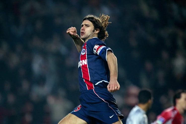 Enthousiaste, Pochettino veut donner "une identité de jeu combative au PSG"