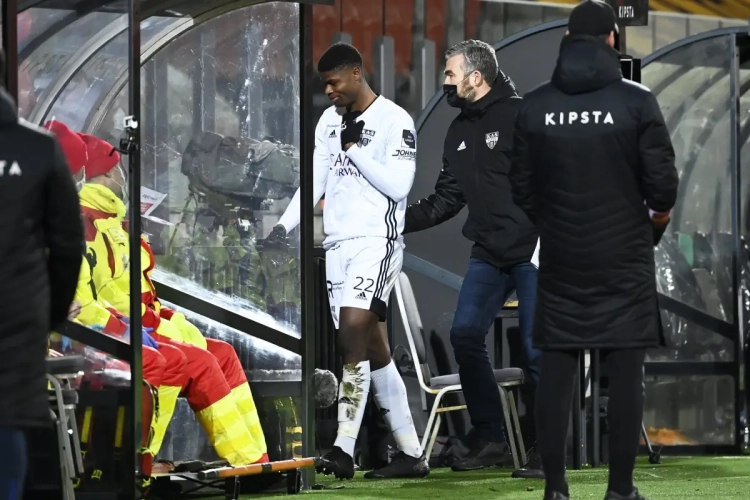 🎥 Agbadou expulsé: une rouge controversée
