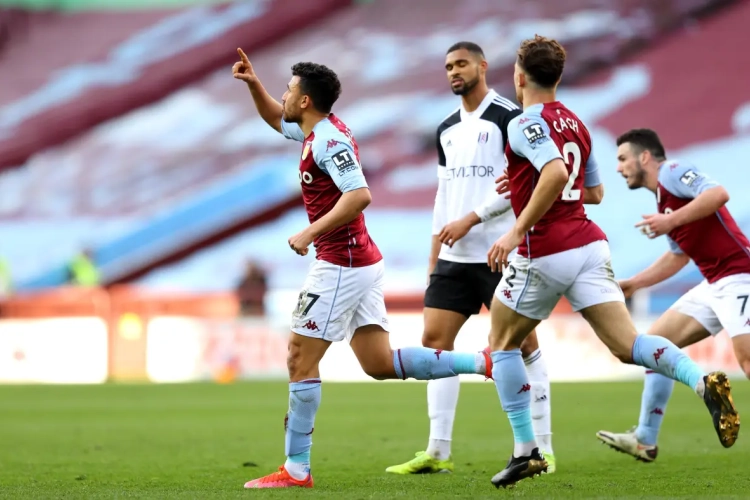 PL : Aston Villa, avec un doublé de Trezeguet, terrasse Fulham qui fait la mauvaise opération