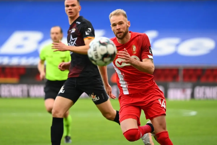 Joao Klauss sur les tablettes d'un grand d'Italie 