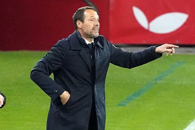 Le sélectionneur de la Grèce avant la rencontre face à la Belgique : "Dommage que des joueurs du top niveau comme Kevin De Bruyne et Eden Hazard ne jouent pas demain"