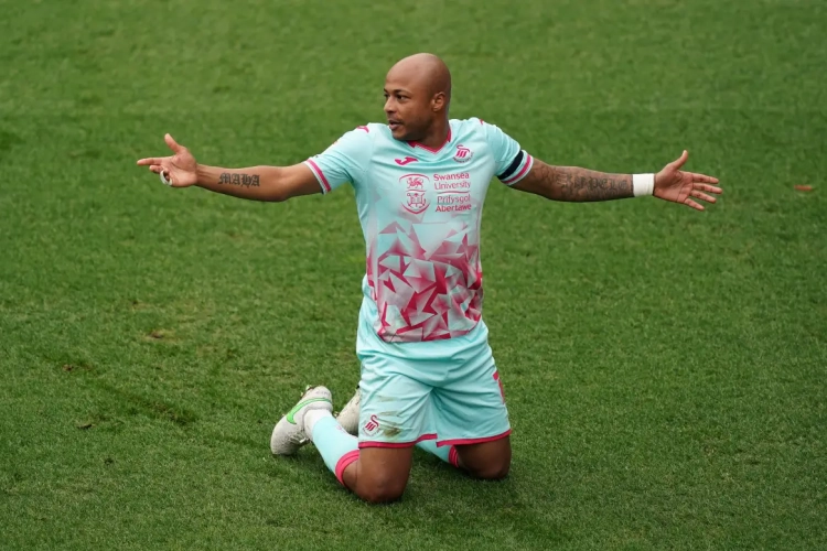 André Ayew file au Qatar
