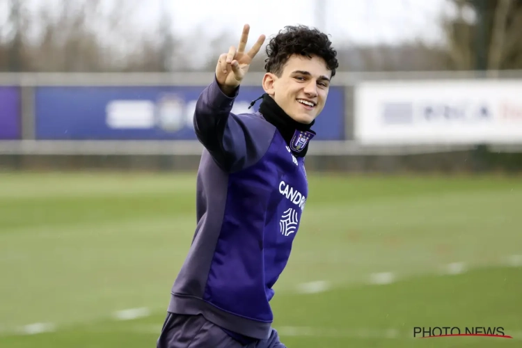 Officiel : un jeune milieu offensif prolonge à Anderlecht