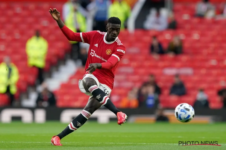 Officiel: Manchester United prête un défenseur à Aston Villa