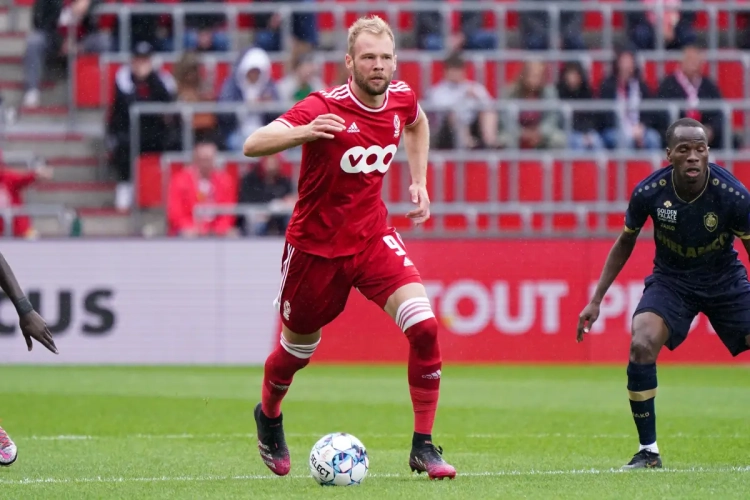 Malines entre dans la danse pour Joao Klauss