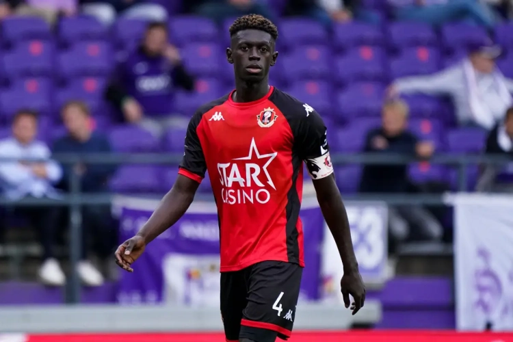 Wagane Faye : "Si nous battons le Standard de Liège, nous pouvons entrer dans l'histoire du club"