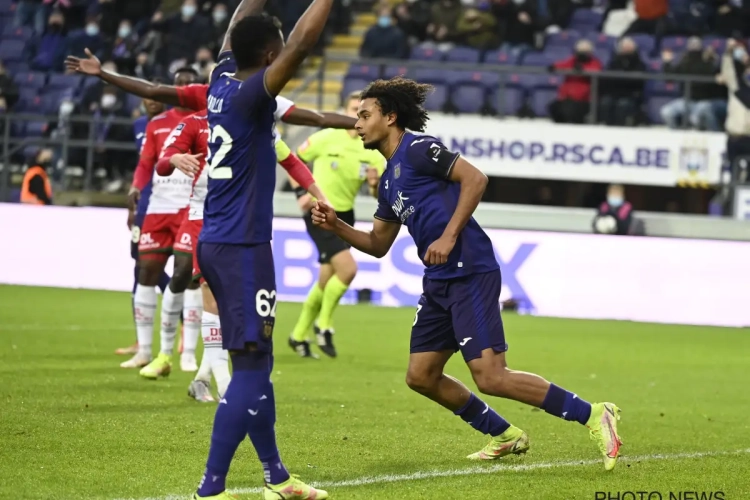 Vincent Kompany ravi d'avoir vu "du mouvement" : "Mais un coach veut la perfection"