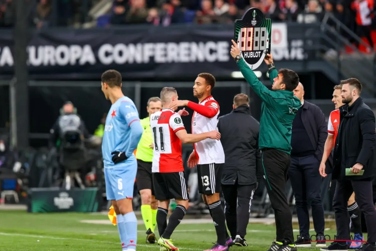 Deux poids lourds d'Eredivisie prennent la défense de Cyriel Dessers : "Il ne mérite pas ça"