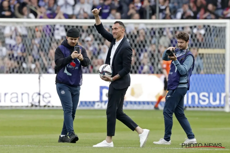 📷 Silvio Proto et le RSCA Women fêtés avant le match