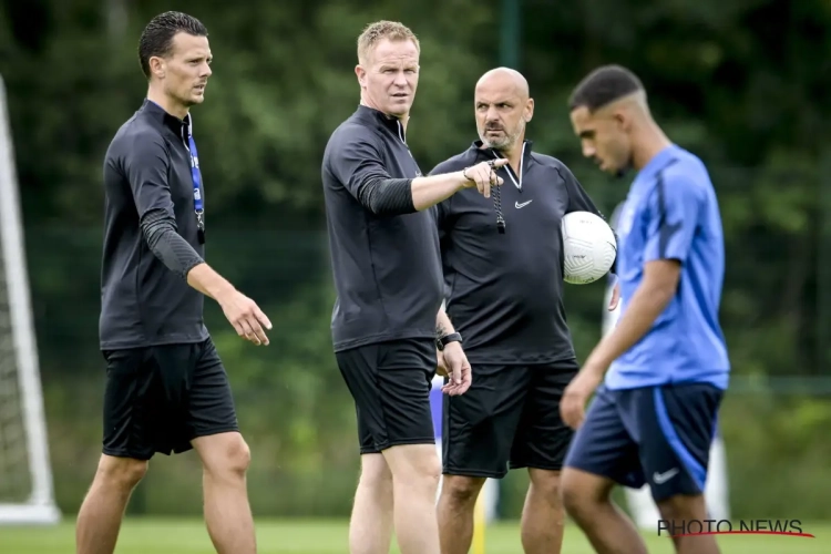 📷 Wouter Vrancken dispense son premier entraînement à la tête de Genk, 21 joueurs présents 