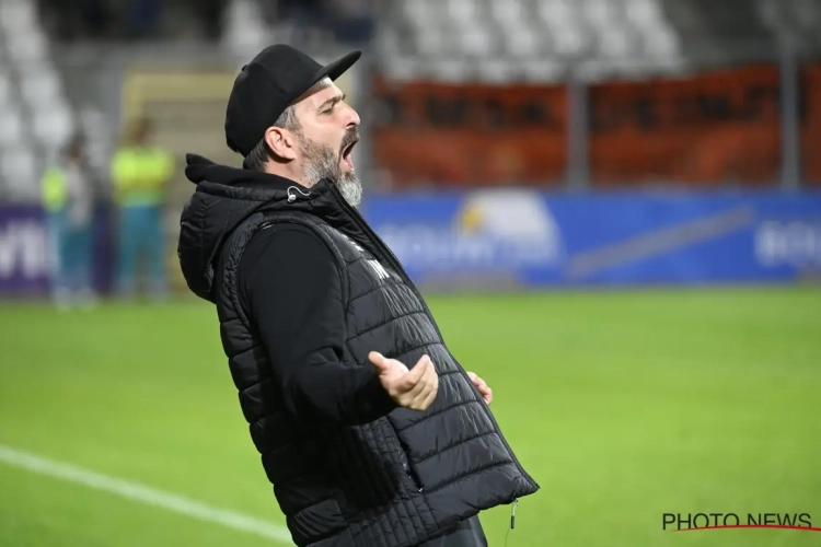 Le coach du Beerschot réclame des renforts : "Dommage que Noël soit déjà passé"