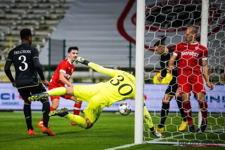 Van Crombrugge voit enfin Anderlecht entrer sur le terrain avec la bonne mentalité : "Un bel esprit d'équipe"