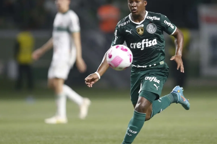 Plus de 60 millions pour un joueur de 16 ans : pourquoi le Real Madrid veut-il faire sauter la banque ?