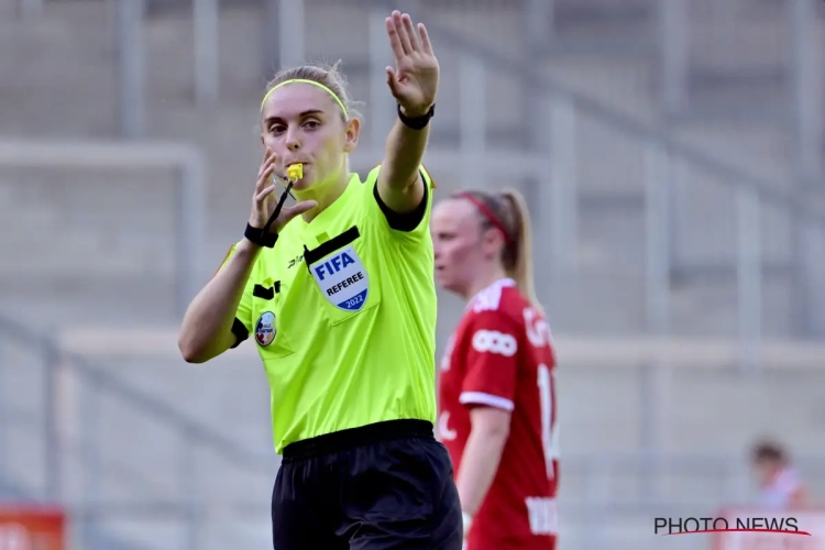 Une grande première en Belgique : une femme arbitrera une rencontre professionnelle 