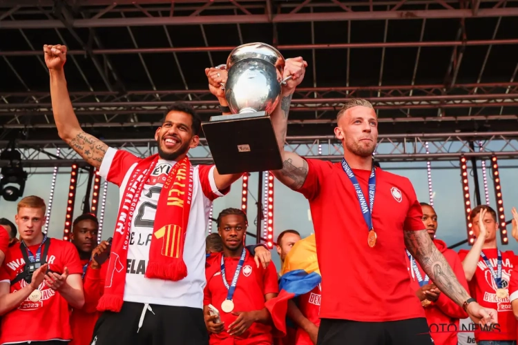 Toby Alderweireld a ému sa famille : "Et pourtant, son grand-père est supporter du Beerschot !"