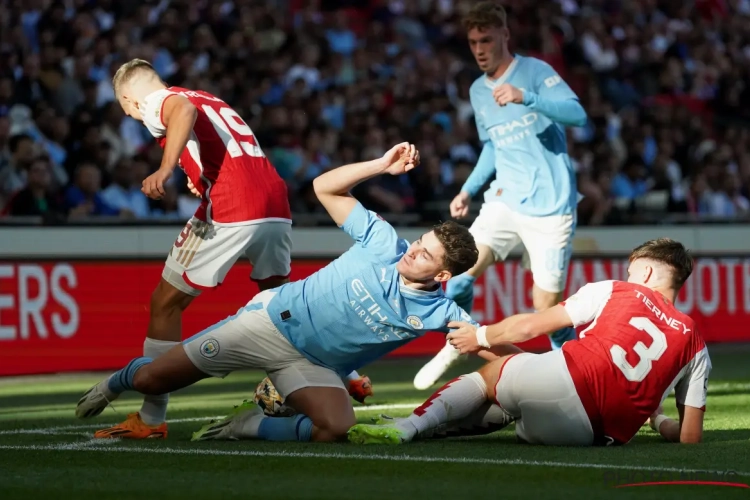 🎥 Trossard et De Bruyne en feu : le premier titre de la saison décerné en Angleterre