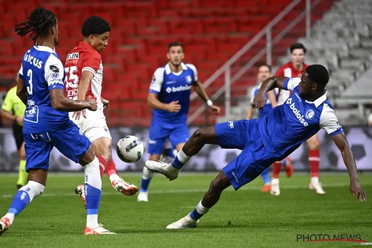 Gand a parqué le bus : "On pourrait croire que le leader jouerait au football..."