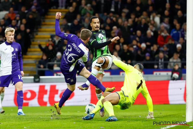 Officiel : l'un des gardiens les plus spectaculaires de Pro League nous quitte après plus de six ans