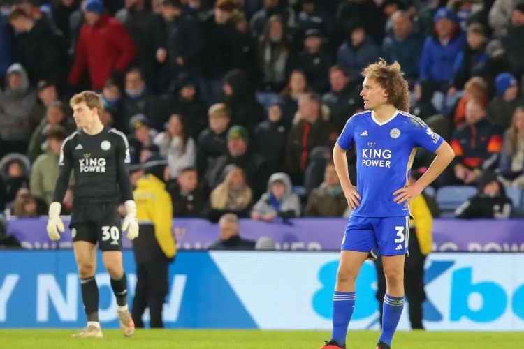 🎥 Wout Faes n'en croit pas ses yeux : Leicester offre un but vidéogag à une ancienne terreur de Pro League