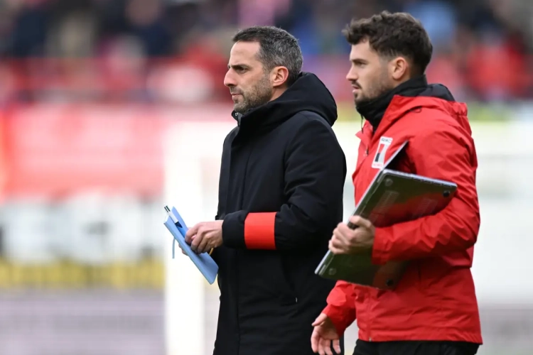 Yannick Ferrera fait passer un test à un ancien joueur de Manchester City au RWDM