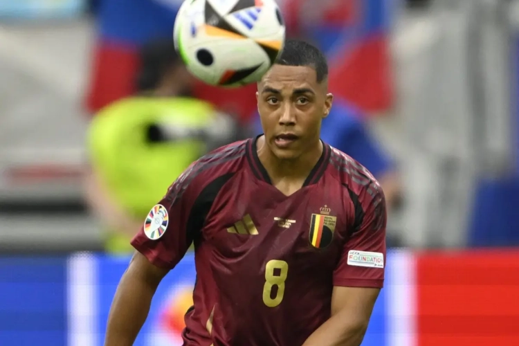 Youri Tielemans reste très discret : "J'ai déjà reçu beaucoup de questions à ce sujet"