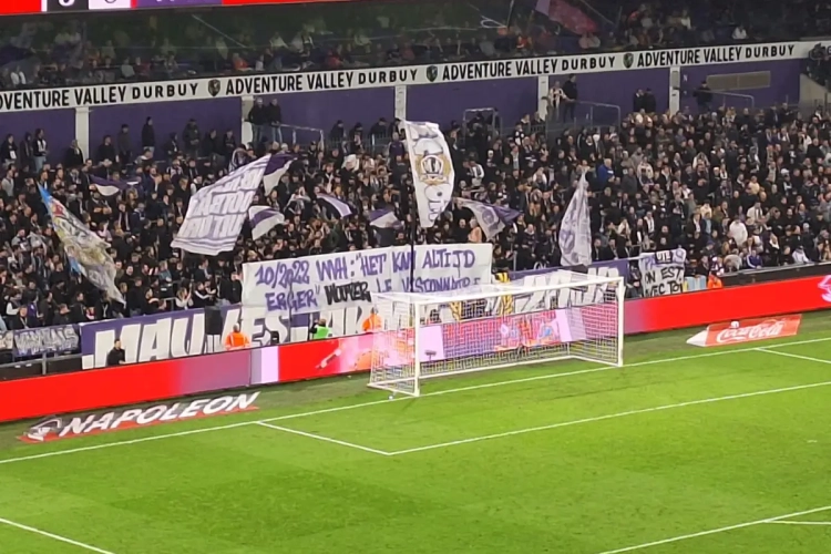 anderlecht fans tegen Wouter Vandenhaute en Olivier Renard