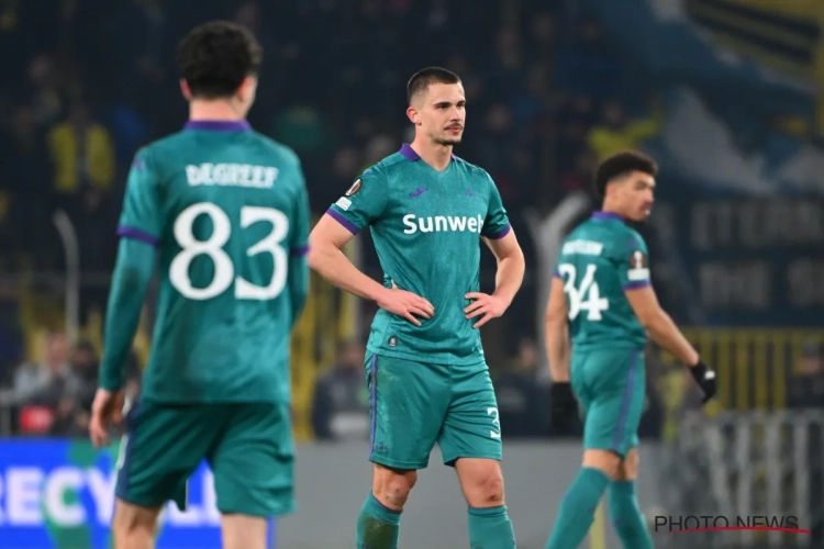 Pas à niveau, mais aussi plombé par l'arbitrage à Istanbul, Anderlecht devra réaliser un miracle au match retour