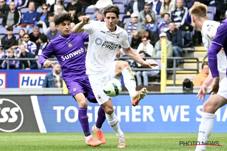 Qui remportera la bataille ? L'Antwerp et Anderlecht visent le même jeune défenseur