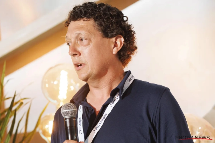 C'est fait : en test au RFC Liège et déjà courtisé, Oumar Diouf a signé son contrat en Belgique