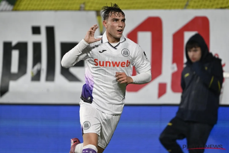 "Peut-être qu'il regardera mes matchs" : Mihajlo Cvetkovic veut séduire... Vincent Kompany