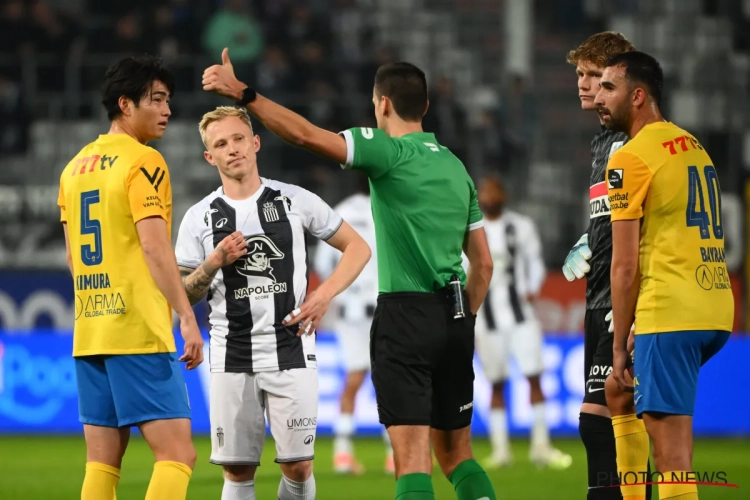 🎥 Charleroi aurait-il dû se retrouver à dix ? "Incroyable ! C'est arrivé juste devant moi"