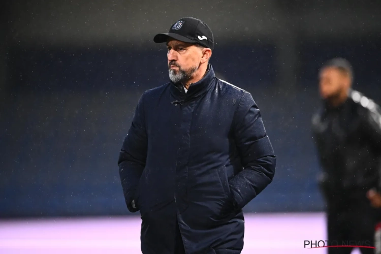 "On peut être content que ce ne soit que 4-0" : Besnik Hasi a une explication après le non-match d'Anderlecht