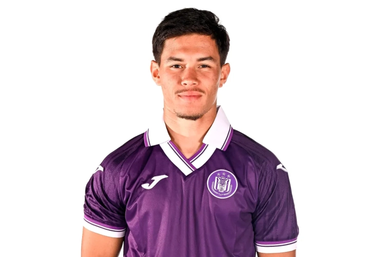 Déjà avec le noyau A d'Anderlecht cette saison ? Enzo Sternal montre pourquoi les Mauves l'ont recruté