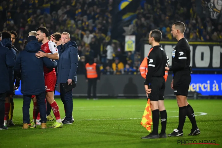 L'arbitrage belge pro-Union ? "Ils contrôlent tout depuis des semaines"