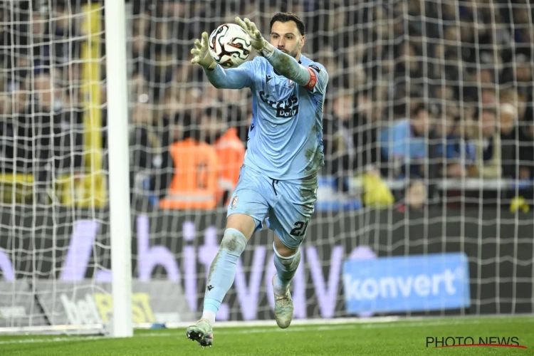 "On a beaucoup reculé" : le constat amer de Lucas Pirard après la claque du Standard contre Bruges