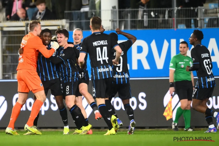 Un penalty et une rouge en dix minutes : Charleroi se saborde et craque à la dernière seconde