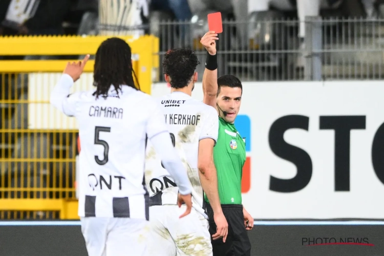 "Ce genre de cinéma, c'est inadmissible" : Hein Vanhaezebrouck recadre Charleroi 
