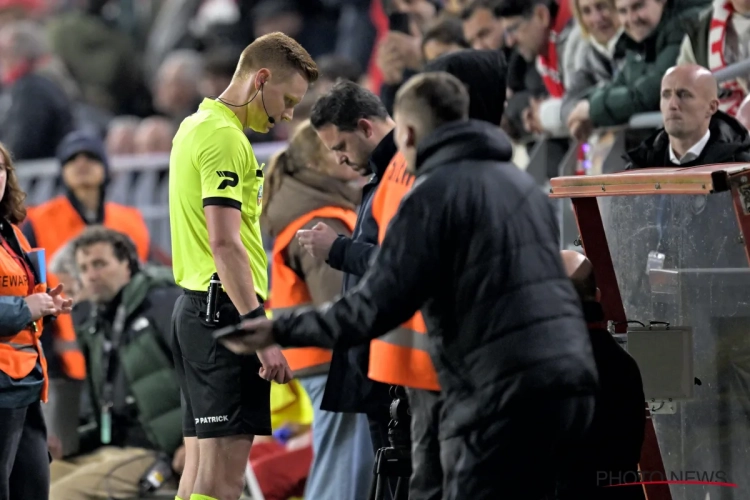 🎥 La première grande polémique des Play-Offs était là : "Mais qu'est-ce que vient faire le VAR ?"