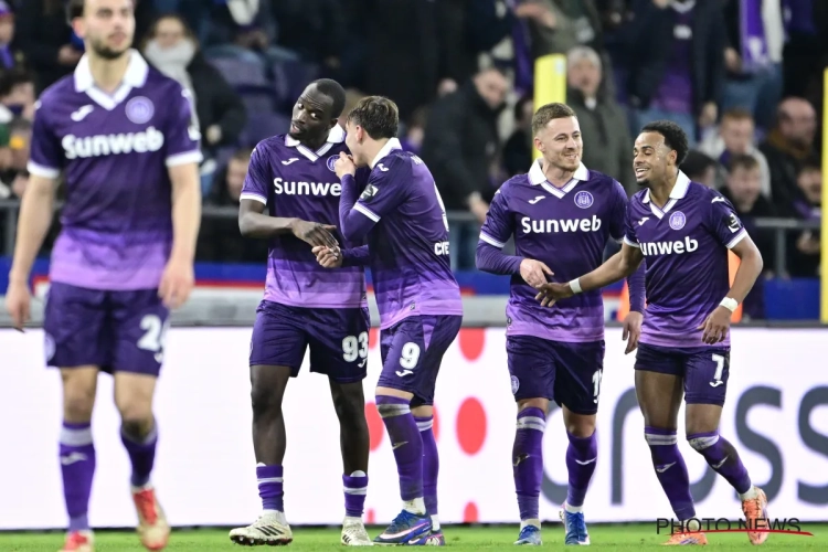 Anderlecht lèvera au moins une option d'achat cet été : "Bien sûr, je veux rester"