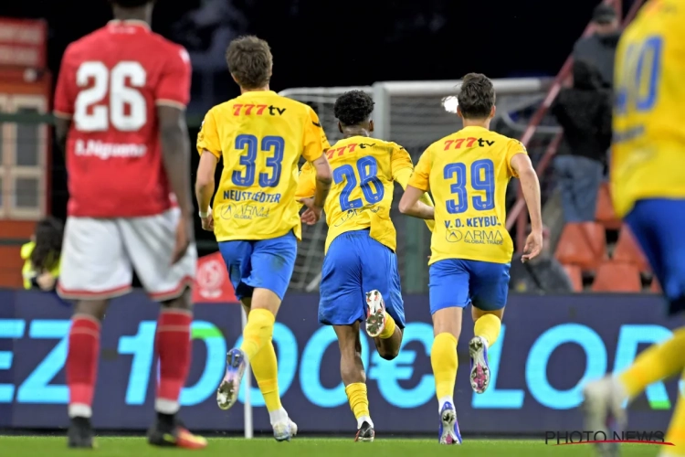 Porte ouverte pour Genk : le Standard pèche dans les deux rectangles, termine à 10 et s'incline à Sclessin !