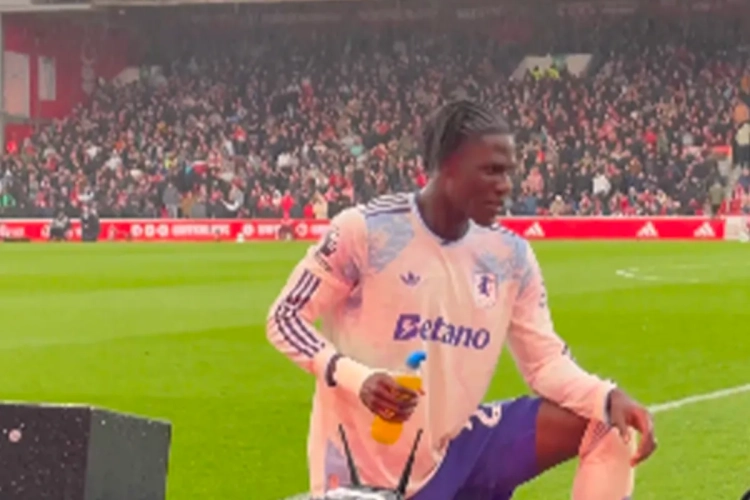 🎥 "Moi aussi je t'aime" : quand Amadou Onana répond à un supporter qui l'a insulté et fait rire le public