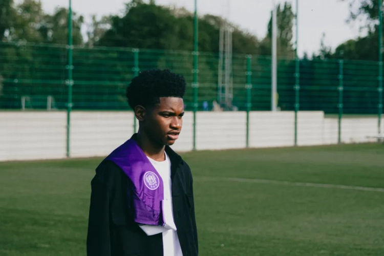 OFFICIEL : Anderlecht offre un premier contrat professionnel à un jeune joueur né en 2011