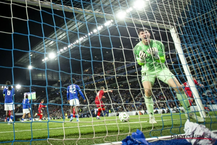 🎥 "Ils en ont plus besoin que de Dieu", "Le futur Courtois" : Mike Penders enflamme l'Europe entière