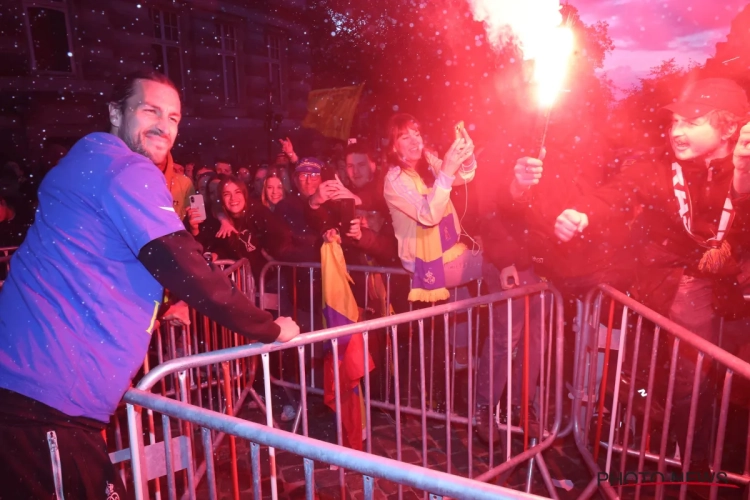 📷 La place Van Meenen s'en souviendra : les images des célébrations de l'Union avec ses supporters