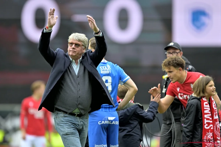 🎥 17 saisons en Rouche, près de 500 matchs : une légende a donné le coup d'envoi de Standard - Genk