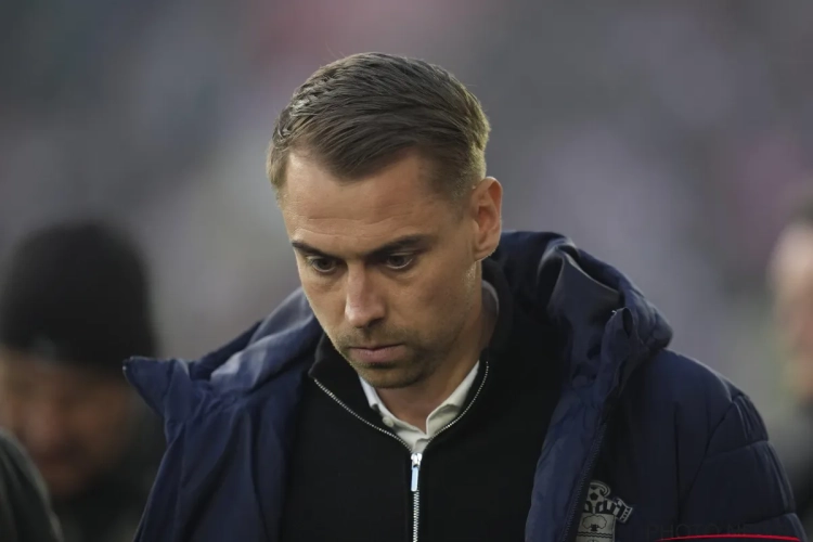 Caché derrière un arbre pour espionner un entraînement : un club exclu des barrages de Premier League