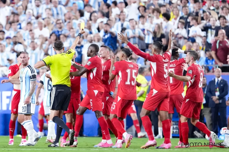 "Une décision qui tue le match", "C'est un désastre" : la Suisse dénonce un arbitrage favorable à l'Argentine