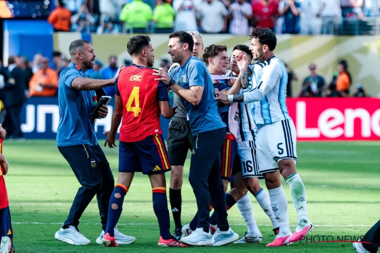 🎥 Bagarre générale au coup de sifflet final : l'incroyable pétage de plomb de Paredes, exclu après la finale