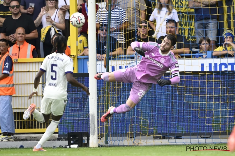 Colin Coosemans s'est fait remarquer en début et en fin de match : Vitor Bruno explique